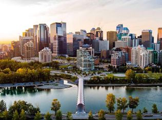 738 1st Ave SW #109, Calgary, AB T2P5G8