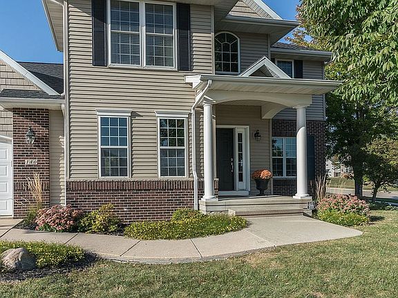 2nd image of 180 Buckingham Pl