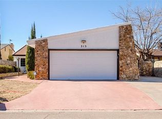 315 Golf View Ln, Horizon City, TX 79928