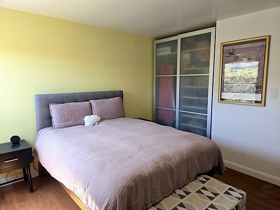 5th image of 233 Boardwalk Ave APT A