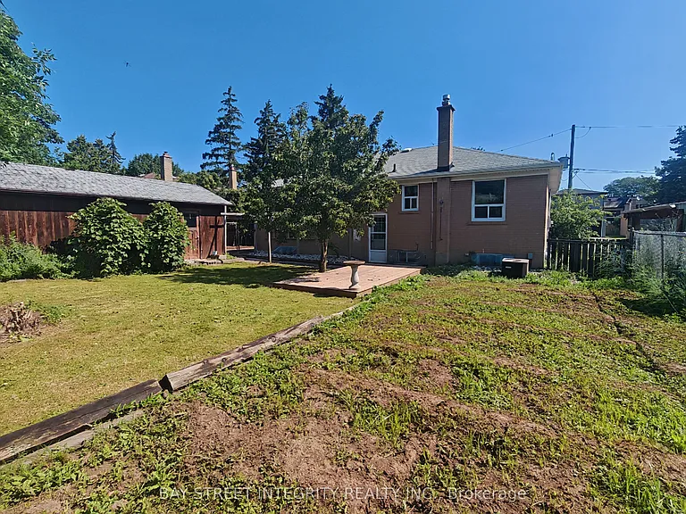 505 Sandmere Pl — Photo 15