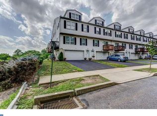 2 Saude Ave, Essington, PA 19029