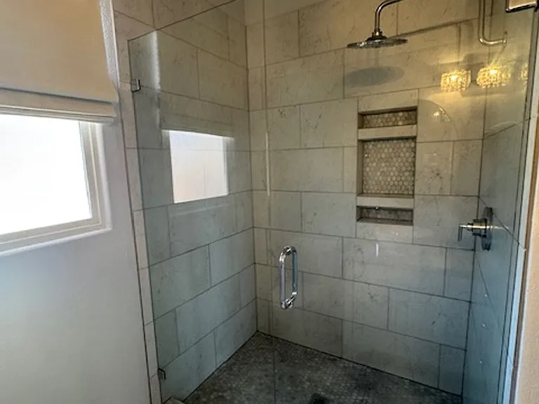 2409 E 200 S — Photo 9