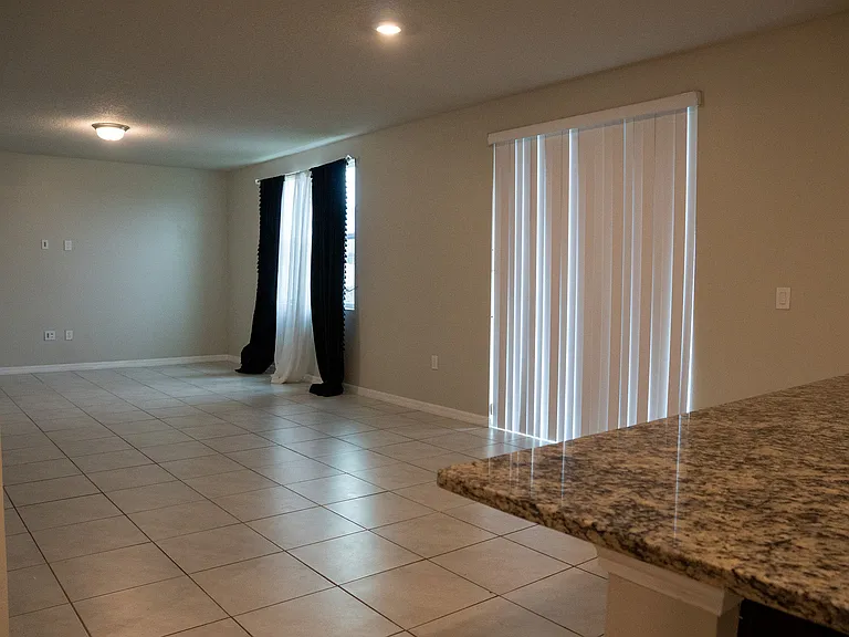 1273 Zambrana Ct — Photo 14