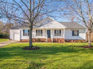 5907 Cedarhurst Ct, Jamestown, NC 27282