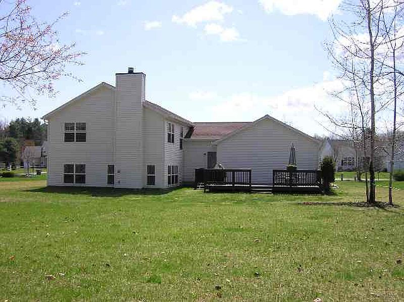 3rd image of 7 PLUM Court