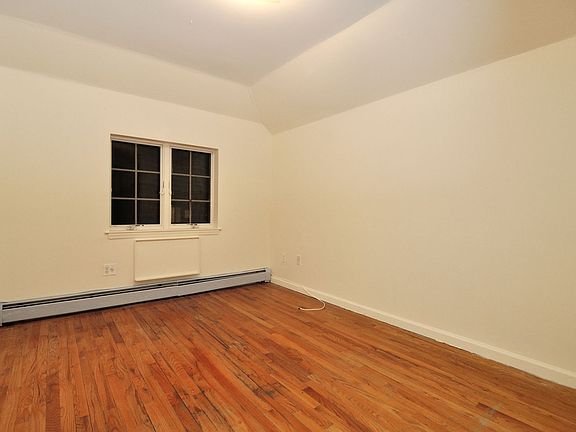 4th image of 6011 83rd Pl APT 3