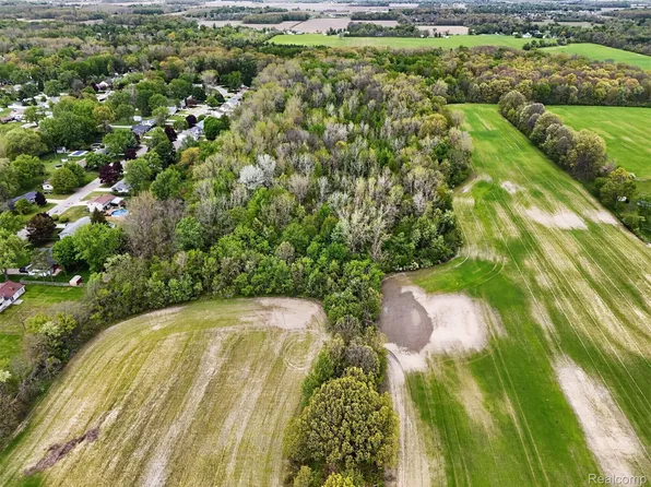 Grand Blanc Rd, Swartz Creek, MI 48473
