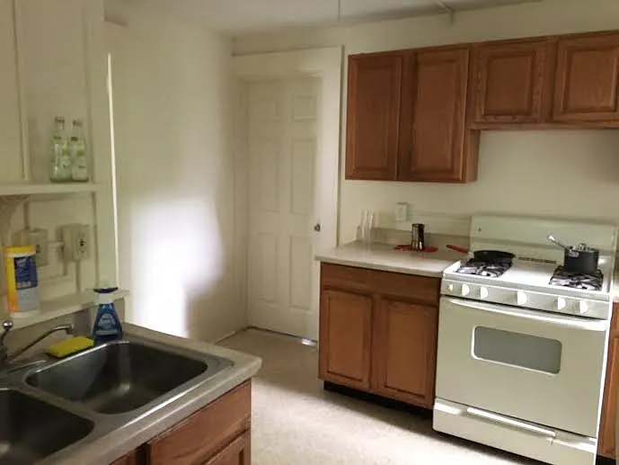 210 Williams St #2 — Photo 7