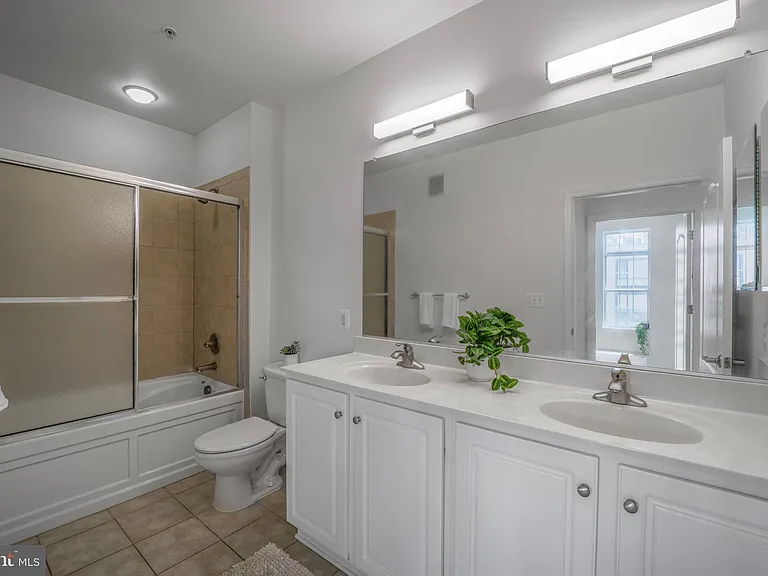 1451 Belmont St NW #309 — Photo 15