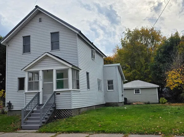 512 Maple St, Sault Sainte Marie, MI 49783