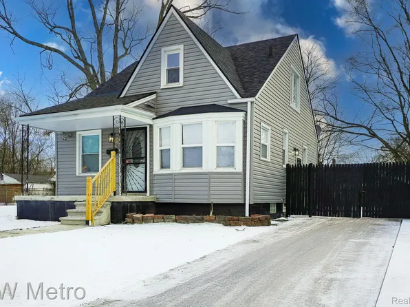 9584 Auburn St, Detroit, MI 48228