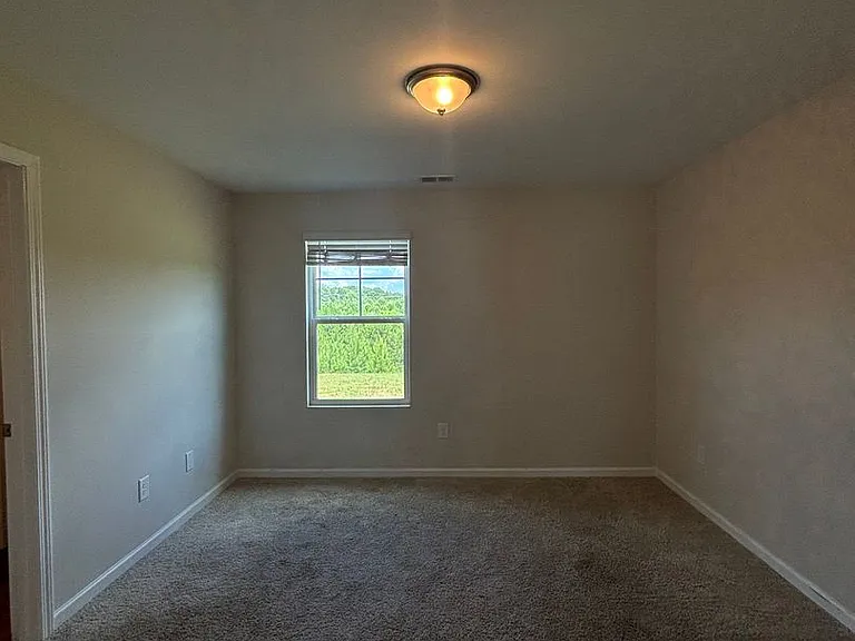 125 Adger Rd — Photo 7