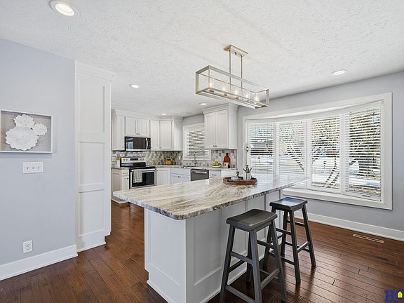 4th image of 7215 S Hampton Rd