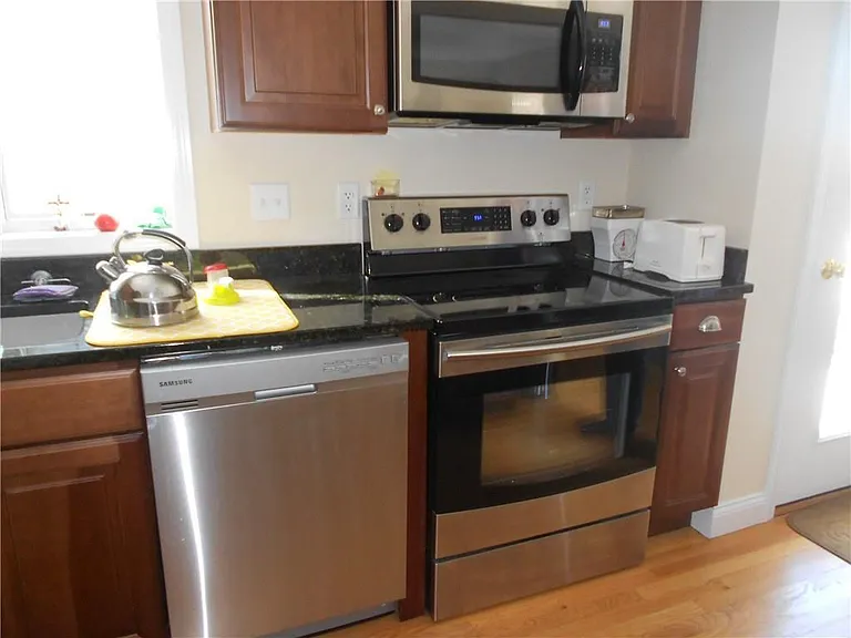 509 Main St #4 — Photo 9