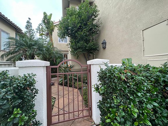 4th image of 12071 Hermon Dr