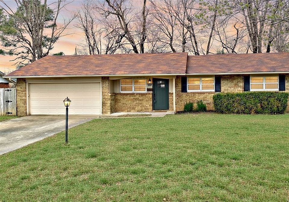 1st image of 2106 Ina Ave