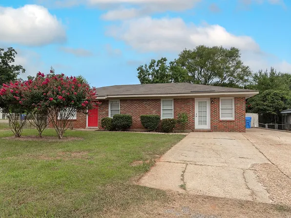 1001 Gipson St, Prattville, AL 36066