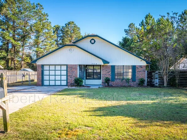 724 Timber Ridge Trl, Hinesville, GA 31313