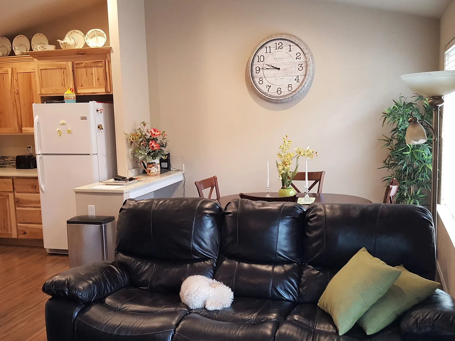 2 bed, 1152 sqft, $1,900 — Photo 3