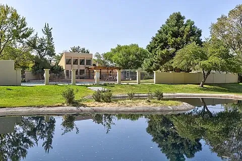 618 Meadow Green Ct SE — Photo 32