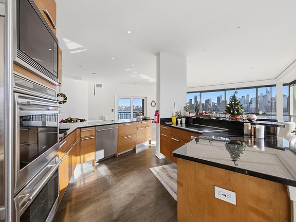 4th image of 20 Avenue At Port Imperial APT 401