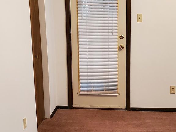 4th image of 1424 Folsom Ave #B