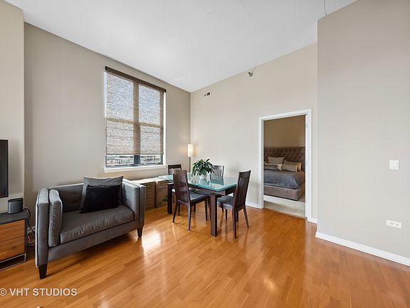 4th image of 1464 S Michigan Ave APT 1504