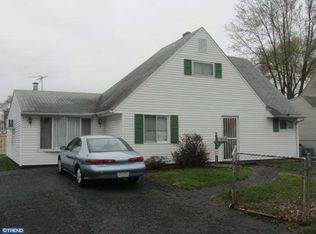 67 Northturn Ln, Levittown, PA 19054