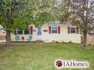1625 30th Street Ct NW, Cedar Rapids, IA 52405