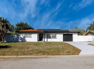 1832 Greenhill Dr, Clearwater, FL 33755