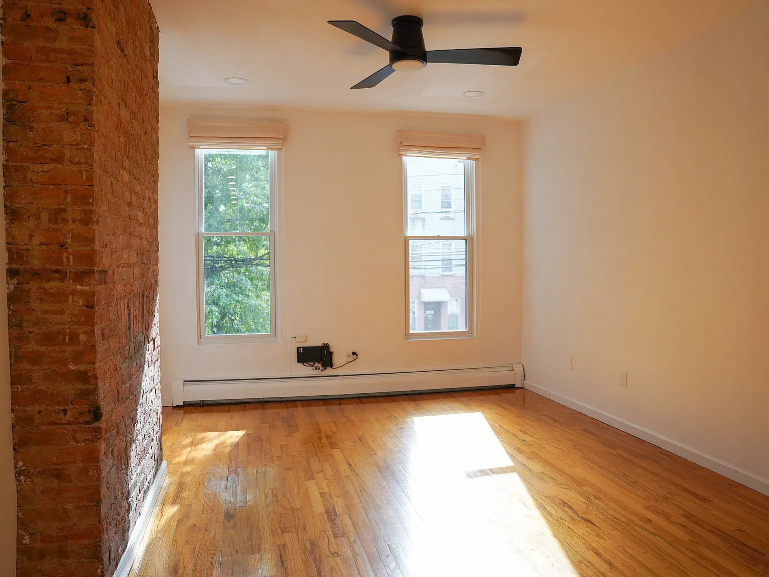 137 Street Nicholas's Avenue — Photo 2