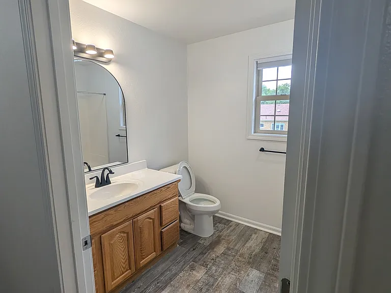 533 Thomas St #537 — Photo 8