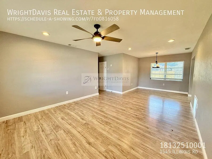 Stunning updated 3/2 in Clearwater! — Photo 4