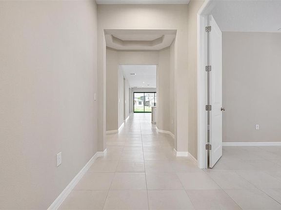 3rd image of 15297 Shady Palms Ln