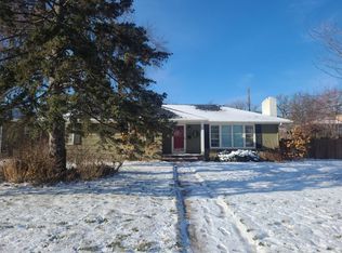 6000 Chowen Ave S, Edina, MN 55410