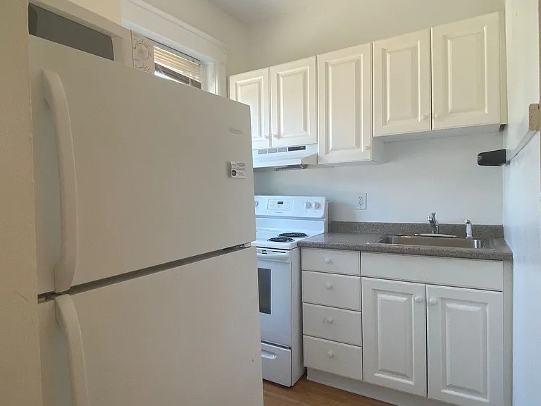 1322 Commonwealth Ave #1 — Photo 16