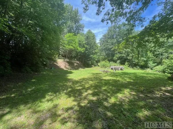 2223 Yellow Mountain Road, Cullowhee, NC 28723