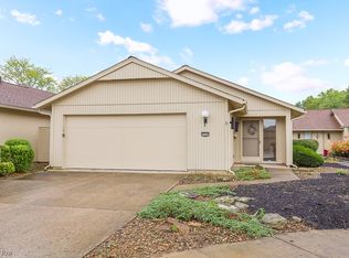 22149 Meadownorth Ct, Strongsville, OH