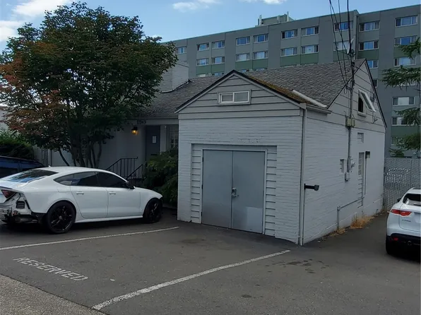 11049 8th Avenue NE, Seattle, WA 98125