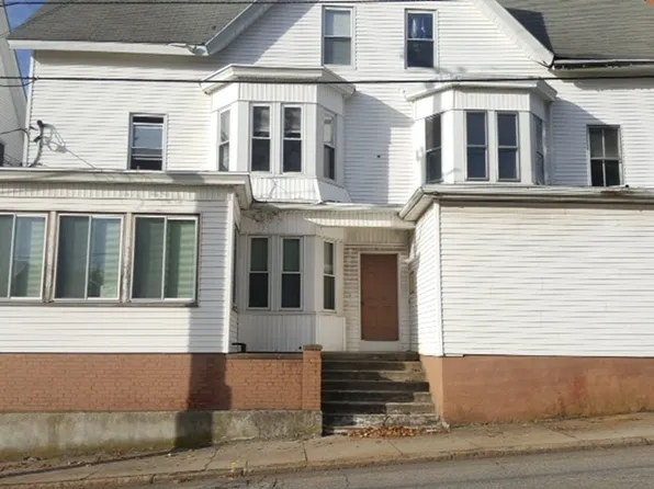 314 Pond St, Woonsocket, RI 02895
