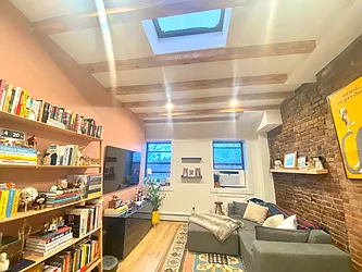 Rented by Nolita Group