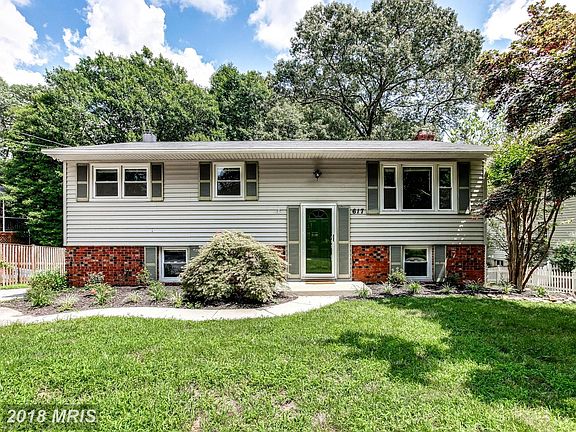 2nd image of 617 Center Dr