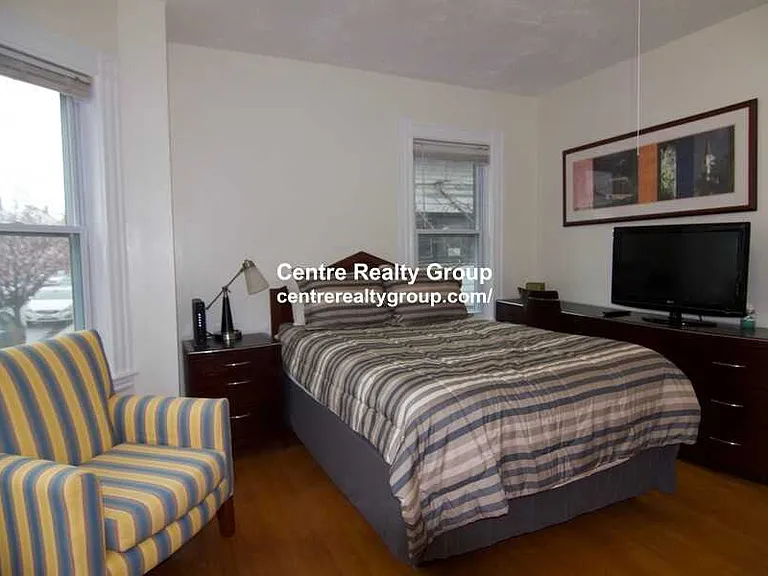 Jefferson St — Photo 13