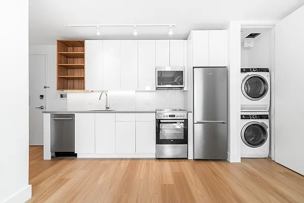 Rented by Key City Capital Inc | media 23