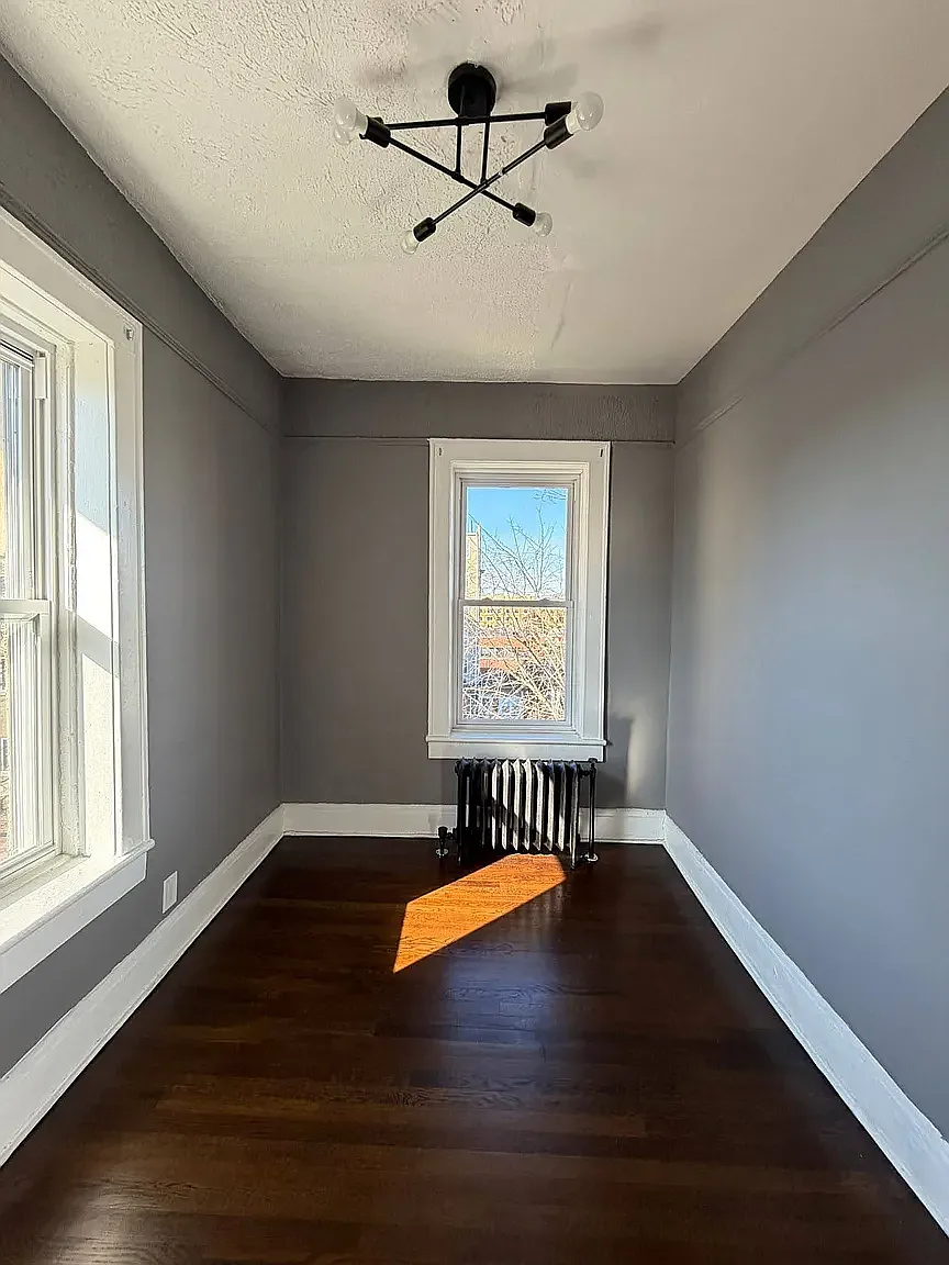 3 bed, $2,000 — Photo 4