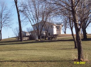 3245 Osage Rd, Waterloo, IA 50703