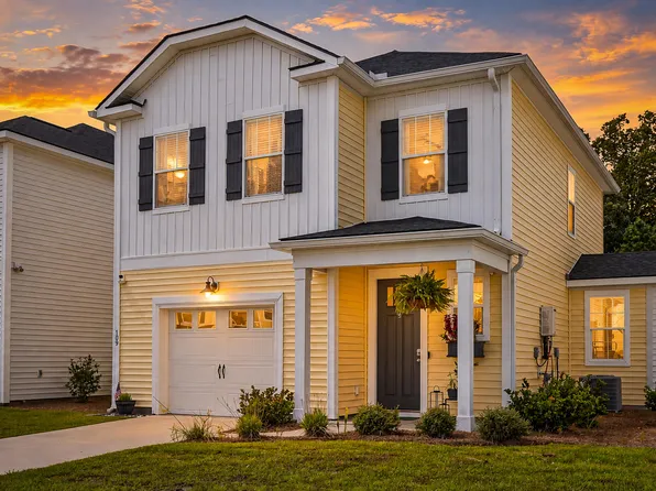 109 Hawthorne Landing Dr, Goose Creek, SC 29445