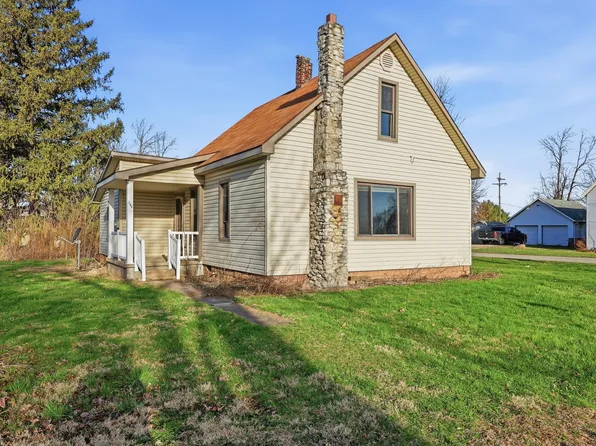 208 N Main St, Kempton, IN 46049