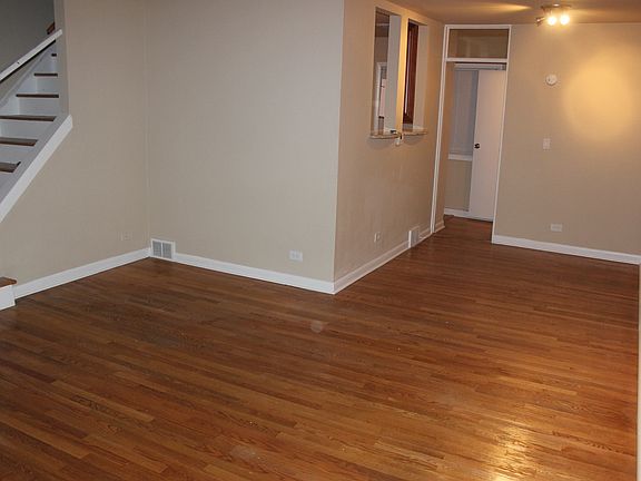 5th image of 1476 Willow Ave